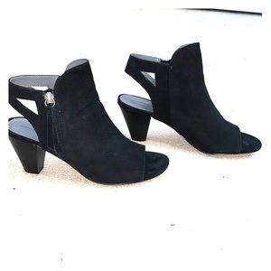 Open toe suede booties